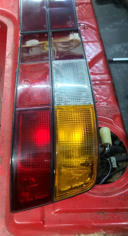 83-91 Porsche 944 Tail Lamp Taillight Light Turn Signal Assembly Left & Right