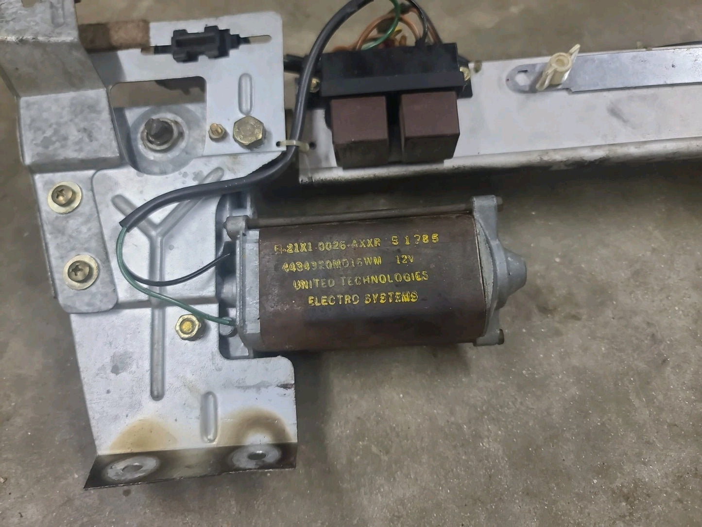 84-88 PORSCHE 944 SUNROOF MOONROOF MOTOR & ACTUATOR - OEM Original