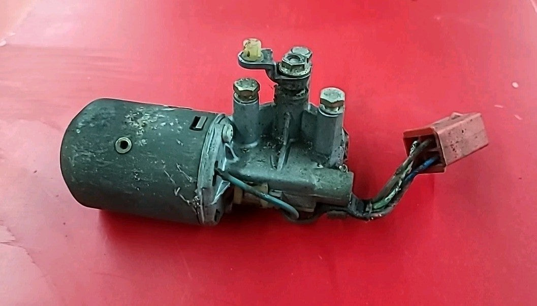 EXCELLENT USED ORIGINAL GENUINE PORSCHE 924S 944 POWER REAR HATCH RELEASE  MOTOR