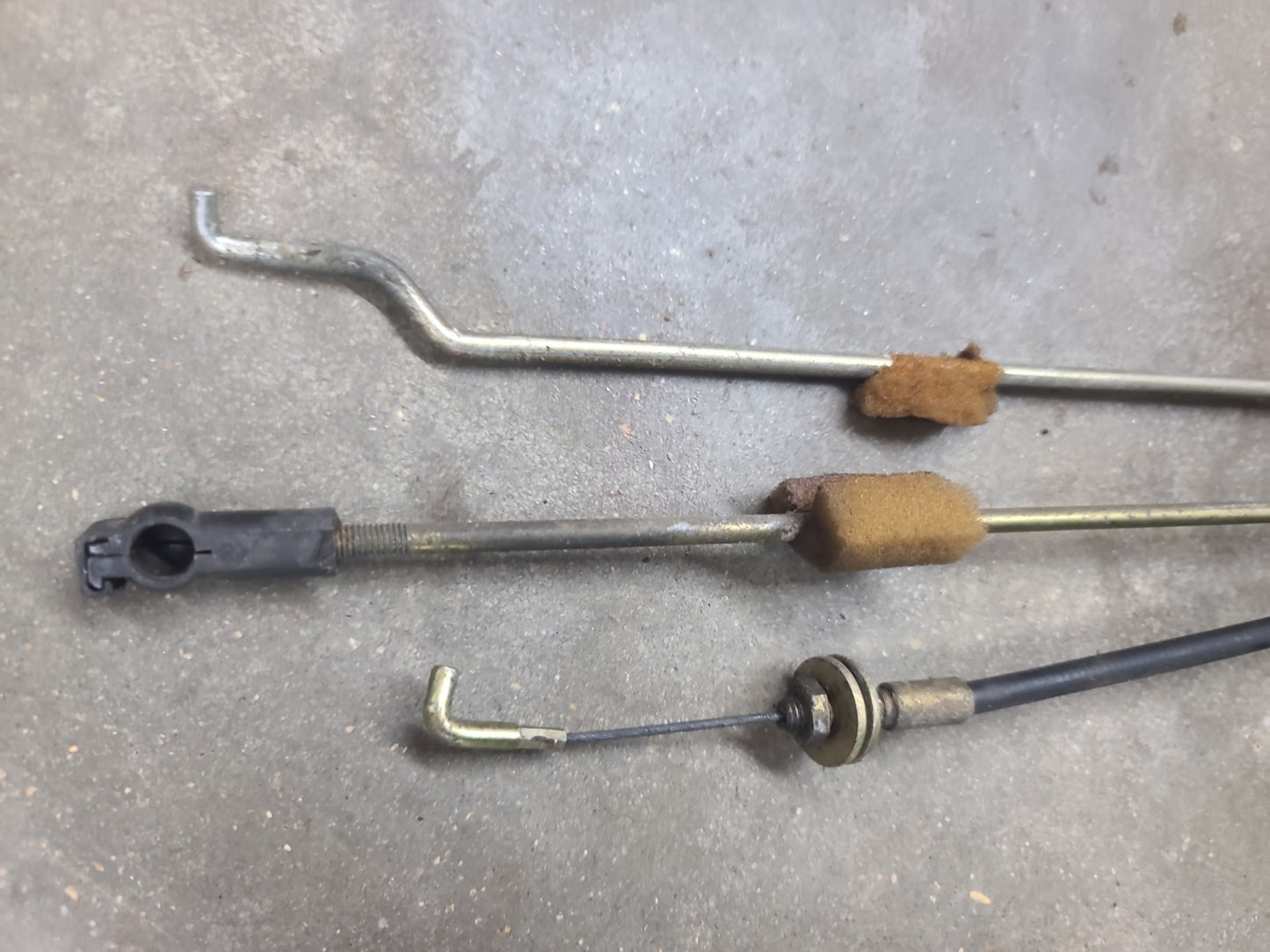 1983-1991 Porsche 944 Hatch Lock Tumbler With Key, Connector Rods & Cable