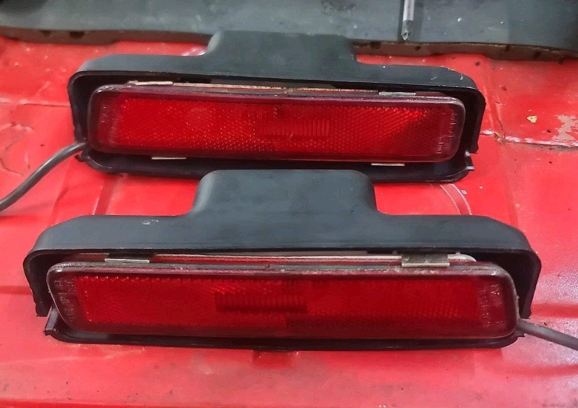 83-91 Porsche 944 Rear Left Bumper Parking Marker Turn Signal Light Lamp OEM