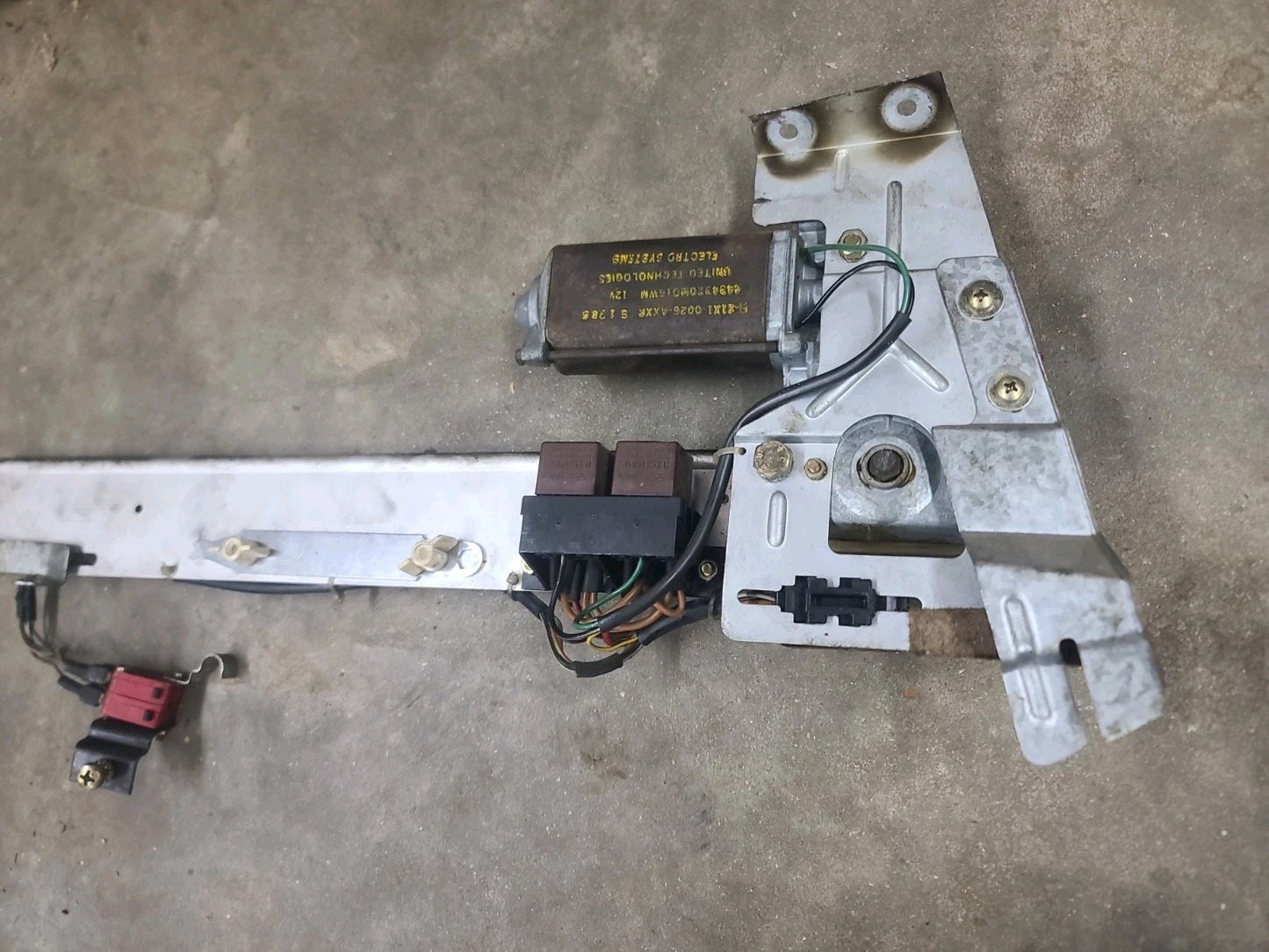 84-88 PORSCHE 944 SUNROOF MOONROOF MOTOR & ACTUATOR - OEM Original