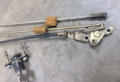 1983-1991 Porsche 944 Hatch Lock Tumbler With Key, Connector Rods & Cable