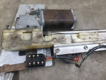 84-88 PORSCHE 944 SUNROOF MOONROOF MOTOR & ACTUATOR - OEM Original